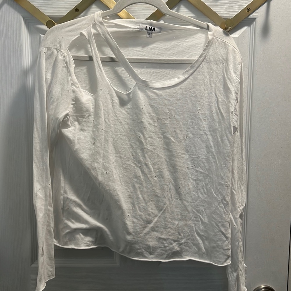 LNA distressed top